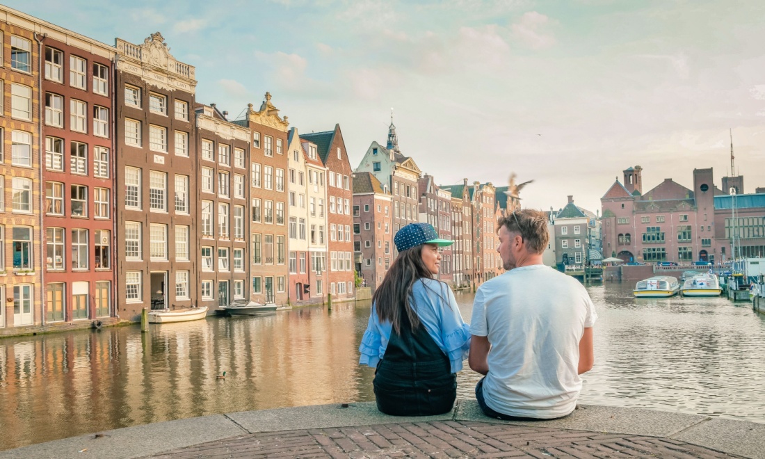 Amsterdam-Netherlands-canals-visit-amsterdam-sunday