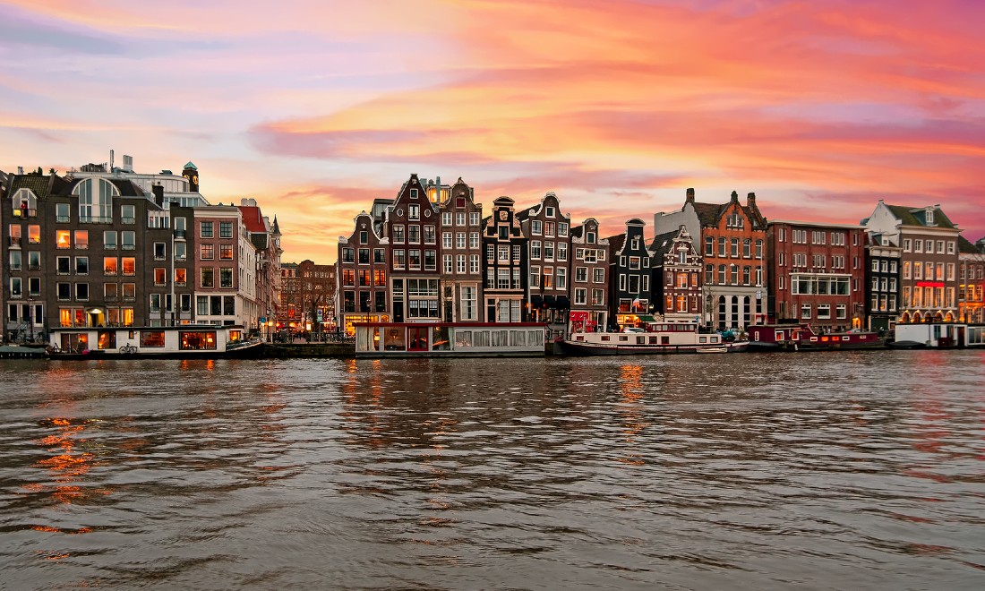 Amsterdam traditional houses