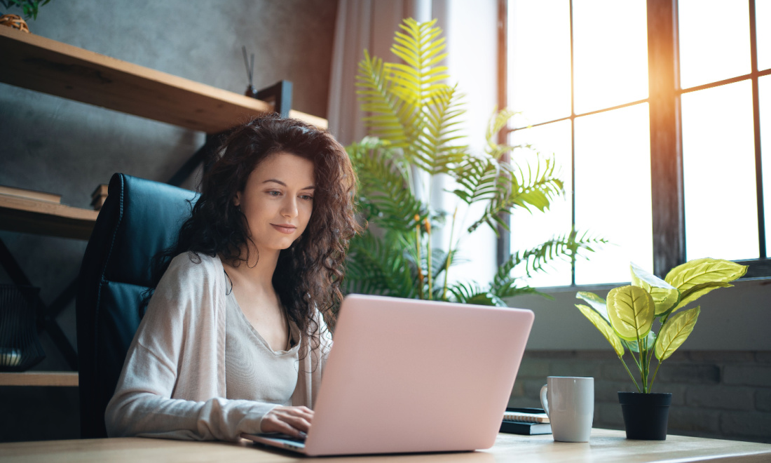 Atlas Notary woman using laptop