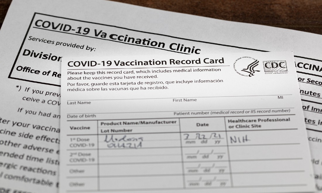 USA CDC coronavirus vaccination card