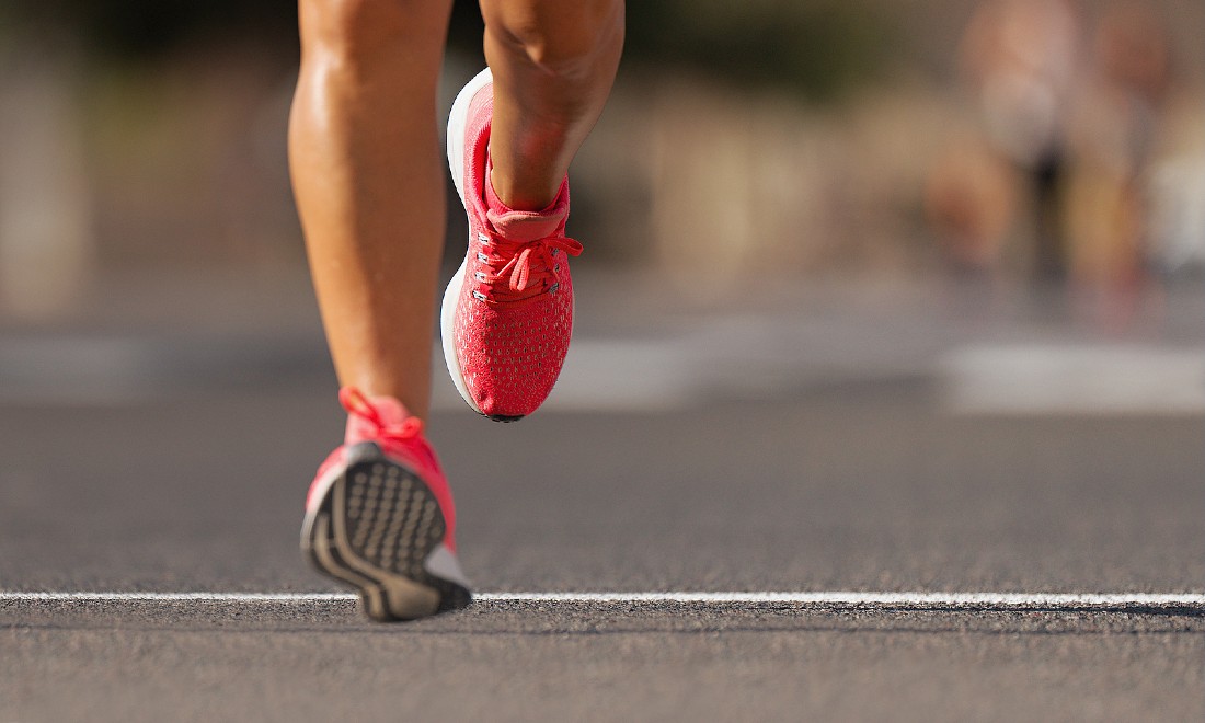 person running marathon