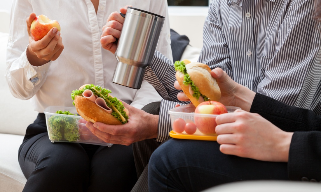 colleagues eating lunch