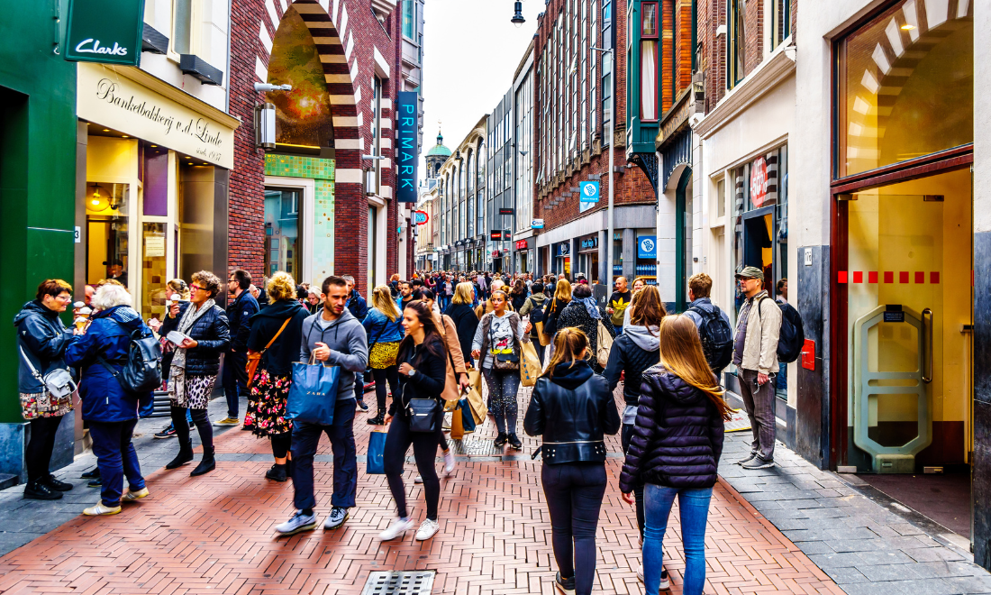 Dutch consumers shopping in Amsterdam