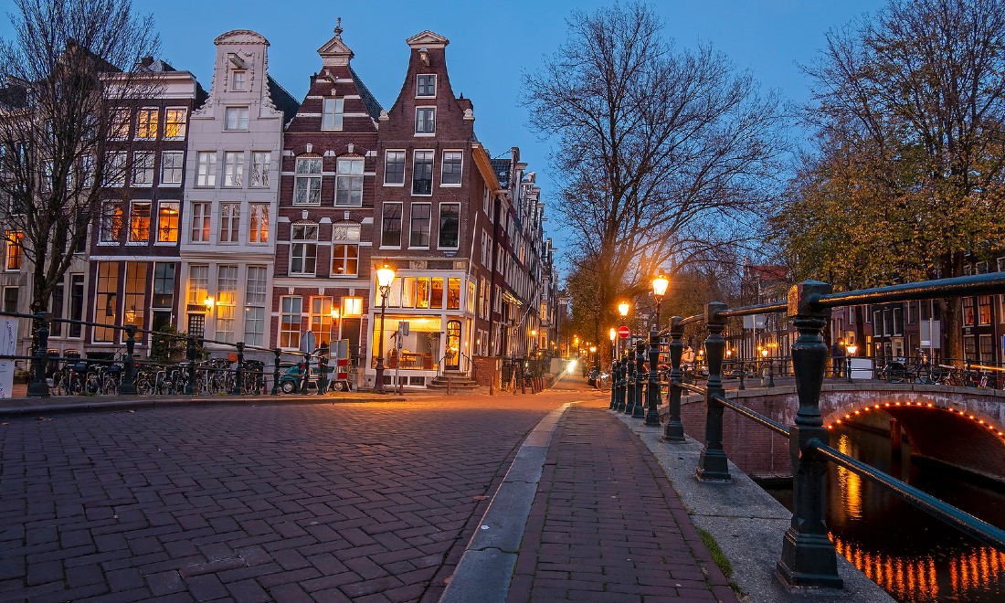 Expats living Amsterdam the Netherlands