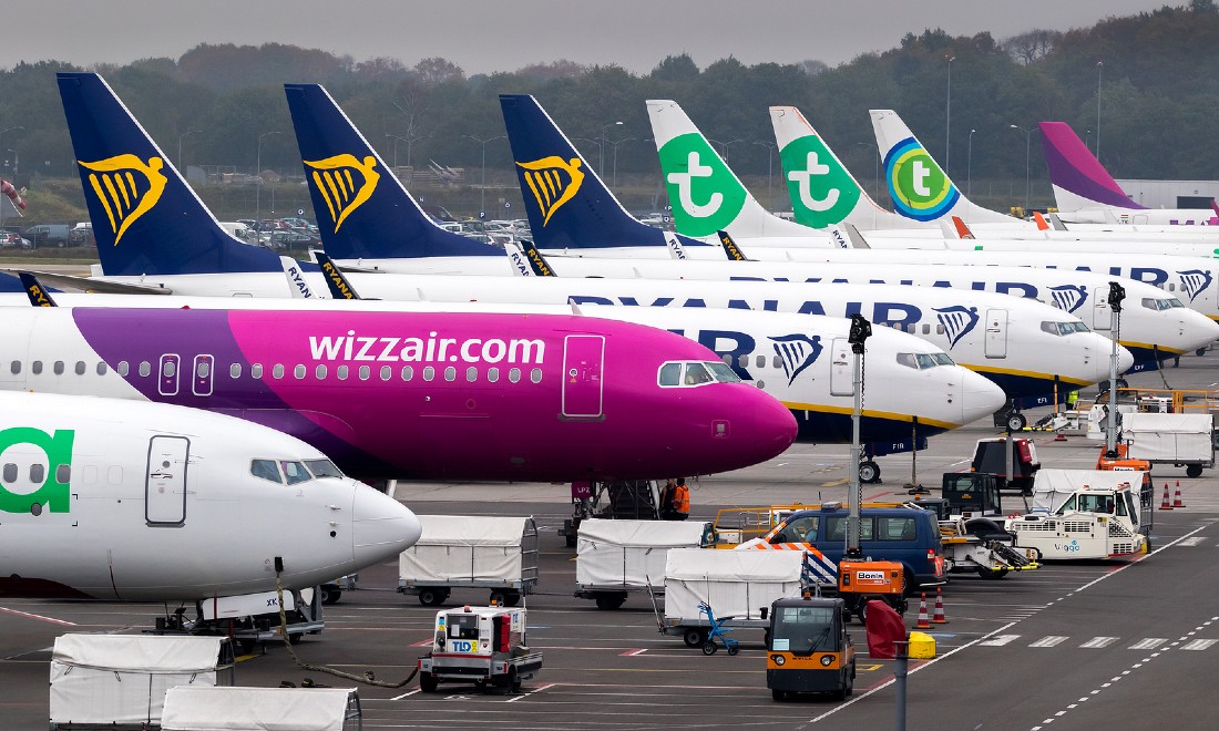 Flight delays Eindhoven Airport Schiphol the Netherlands