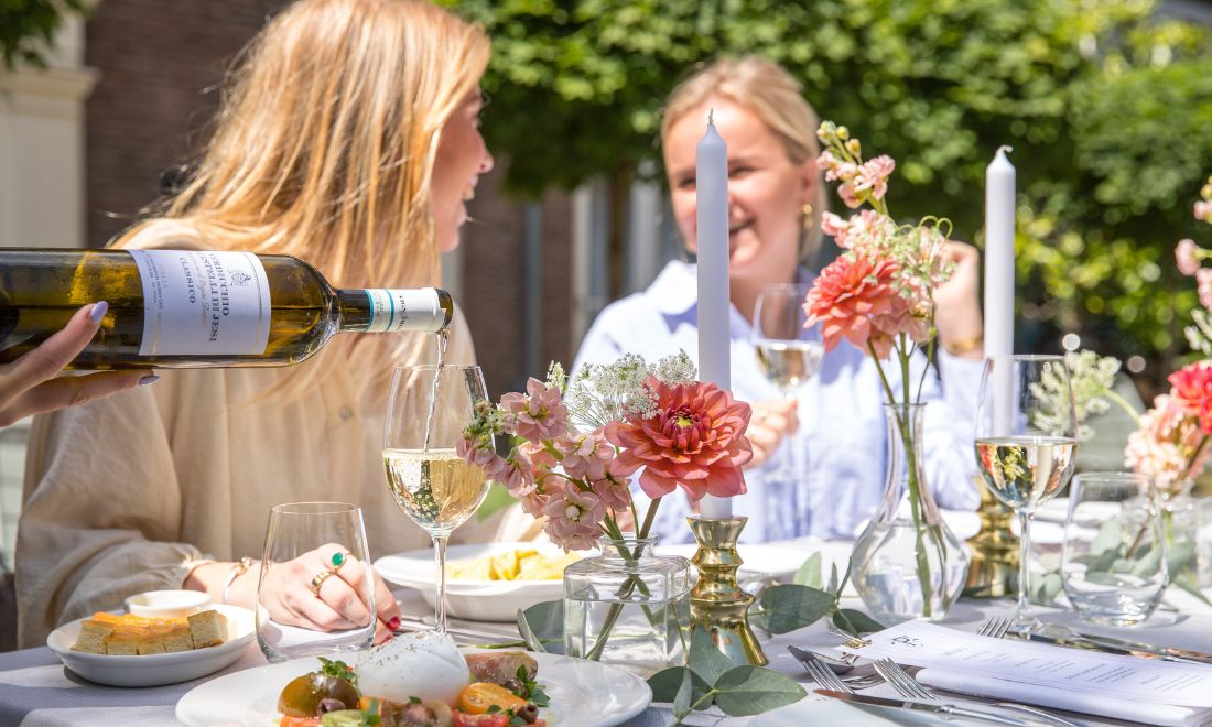 Long Table Dinners in Pulitzer’s Inner Gardens