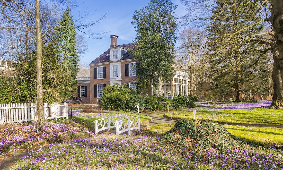 Overcingel Mansion gardens in Assen