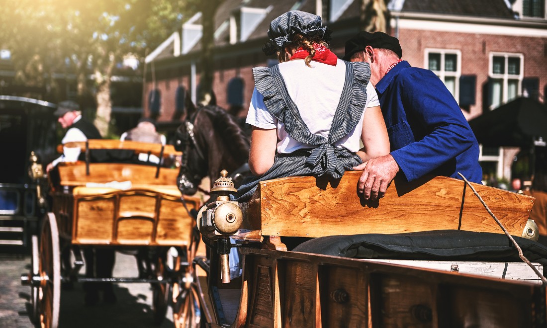 Photos traditional Dutch clothing the Netherlands