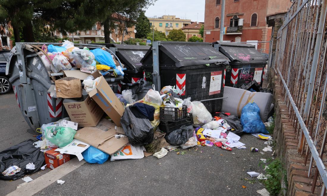 Bins and rubbish on the streets of Rome