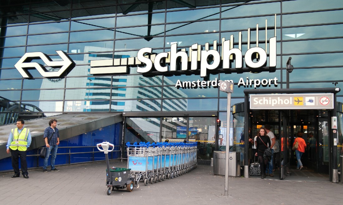 Schiphol airport passenger cap cancelled flights the Netherlands