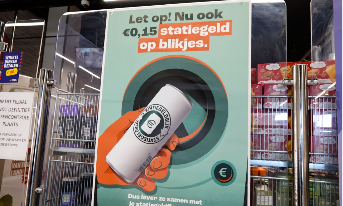 statiegeld on cans sign in the netherlands