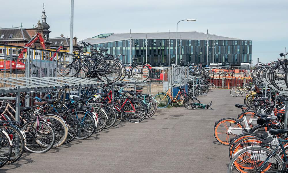 bicycle garages