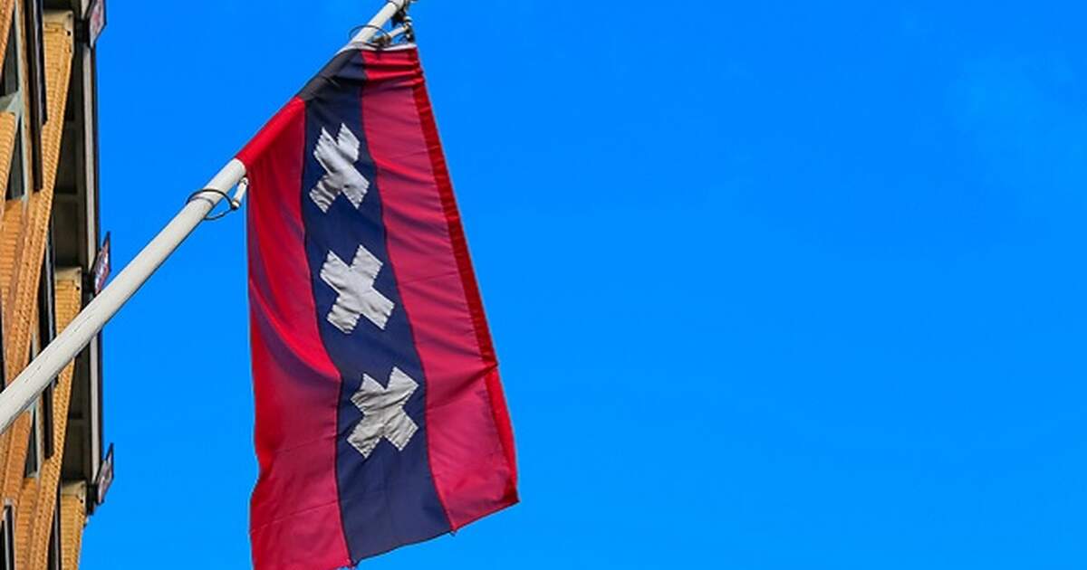 what-is-the-meaning-of-the-xxx-on-amsterdam-s-flag