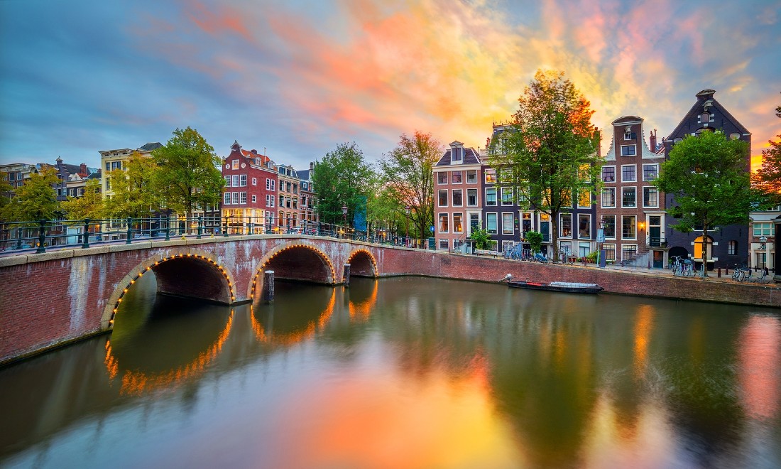 thoma post real estate agents amsterdam - tips buying house amsterdam