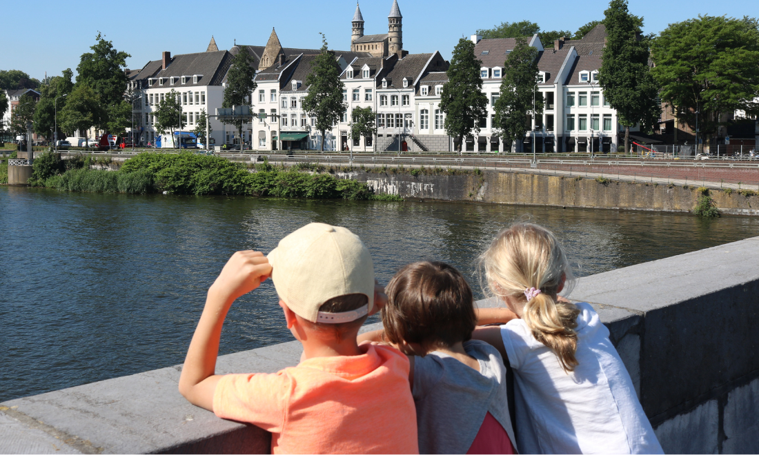 Children on bridge in the Netherlands