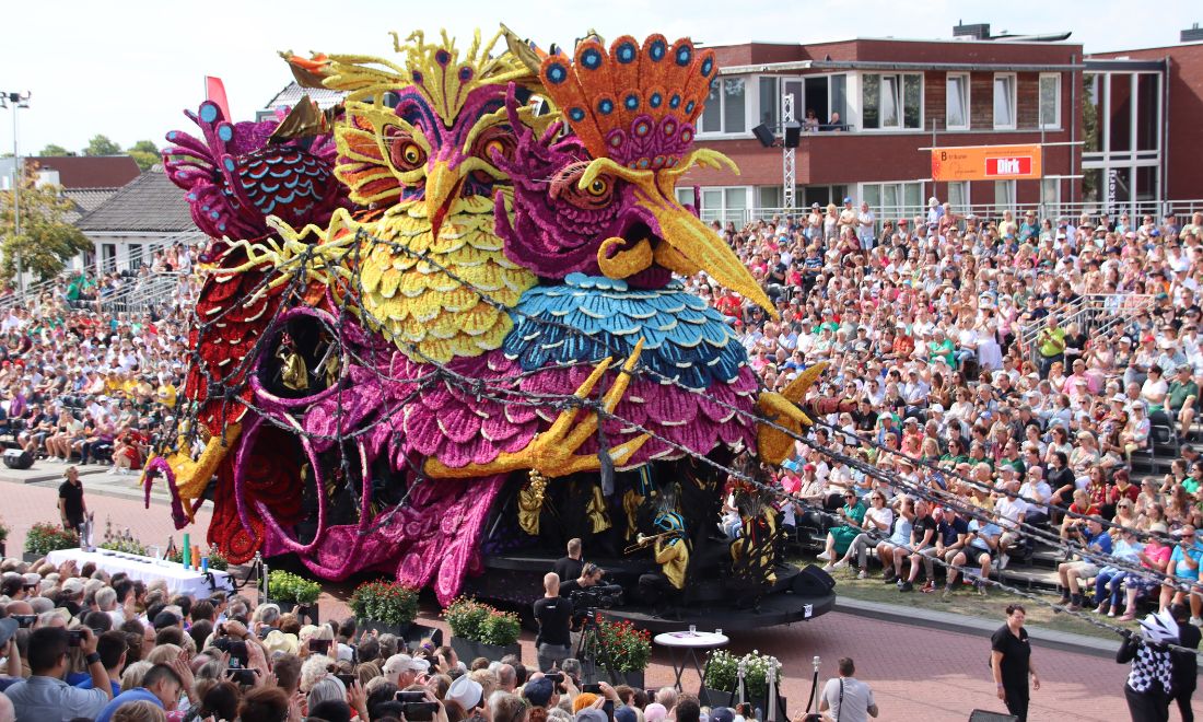 A bird float in Zundert Flower Parade